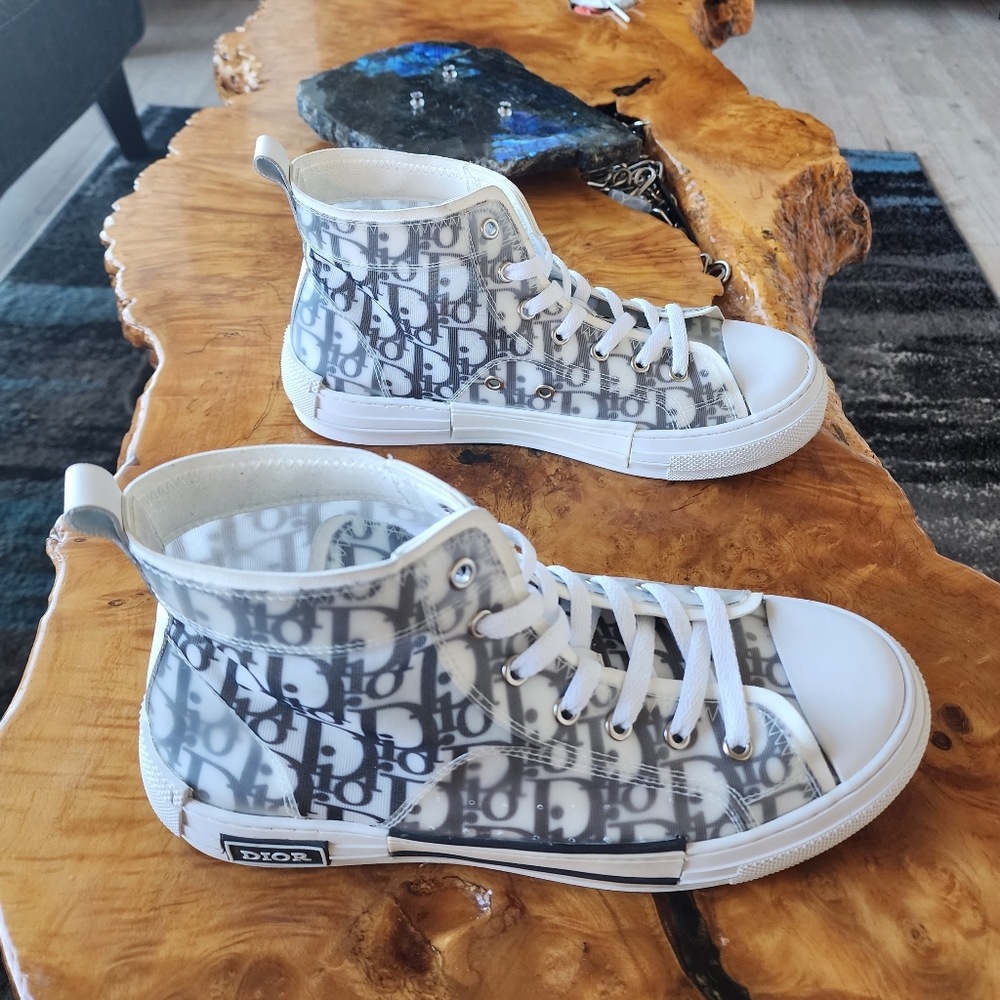 Dior high tops B23